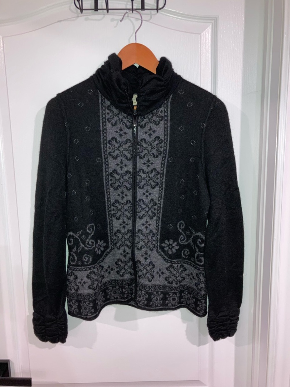 Black & Grey Knit Alpaca Zip Up Sweater Simply Natural Designs - size M